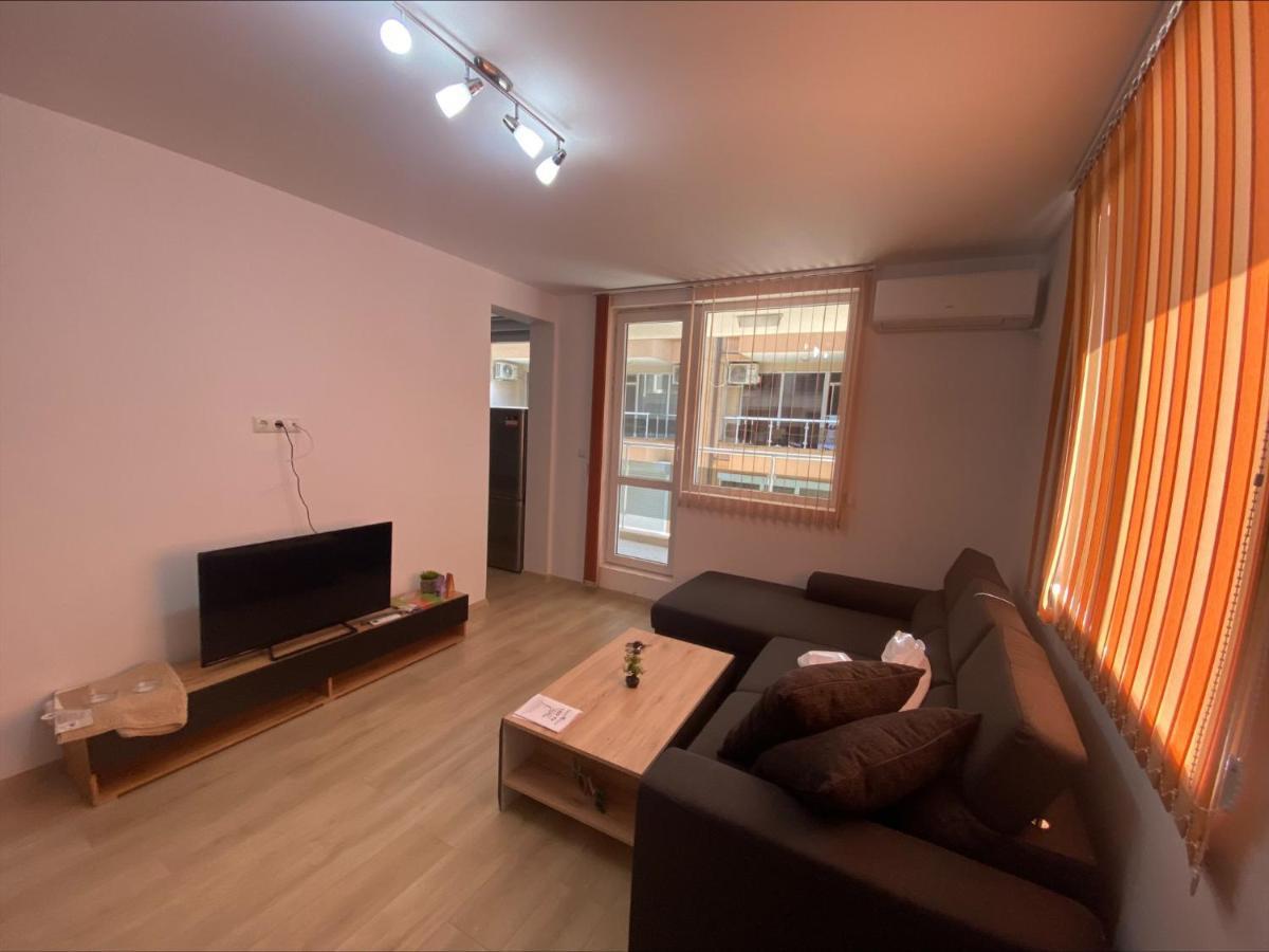 Apartamenti Eli ポモリエ エクステリア 写真
