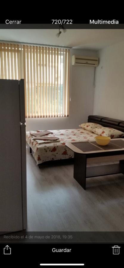 Apartamenti Eli ポモリエ エクステリア 写真