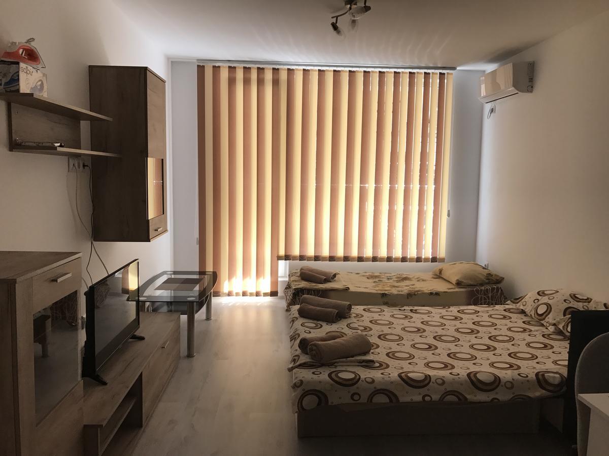 Apartamenti Eli ポモリエ エクステリア 写真
